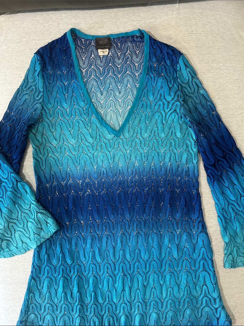 Elif Blue Ombre V-Neck Knit Tunic Coverup - Picture 6 of 7